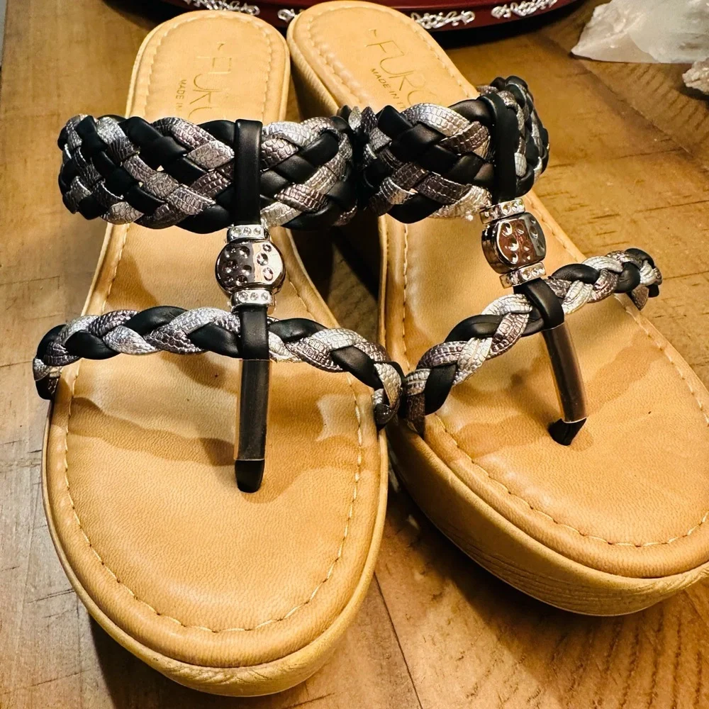 Furore Made in Italy Elegant Black and Tan Wedge Shoes with Braided Straps US7.5
